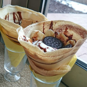 delicious dessert crepes